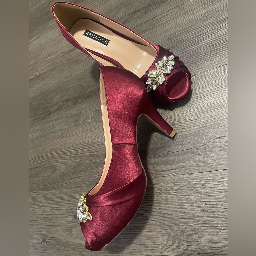Women's Burgundy Satin Heels